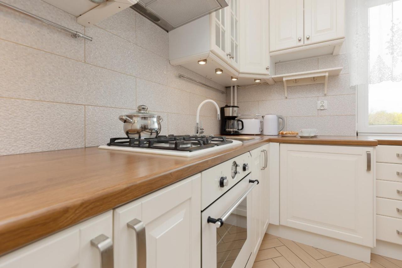 Metro Raclawicka Cozy Studio Apartment By Noclegi Renters Varşovia Exterior foto